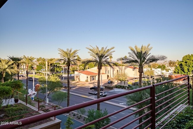 Building Photo - 7167 E Rancho Vista Dr