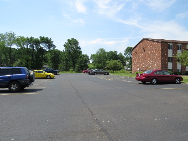 Building Photo - 5240 Emil Ave SW