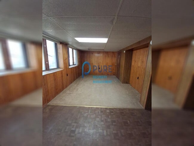 Building Photo - Beautiful Burnsville 3 Bedroom / 2 Bath Ho...