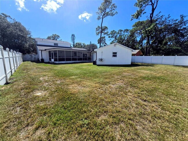 Building Photo - 1702 Mexico Ave