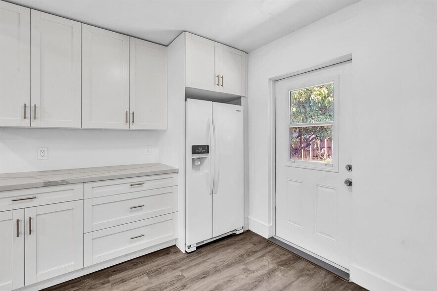 Building Photo - 1845 Sherman St