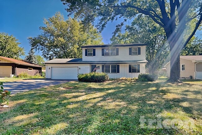 Building Photo - 4304 Boone Ave N