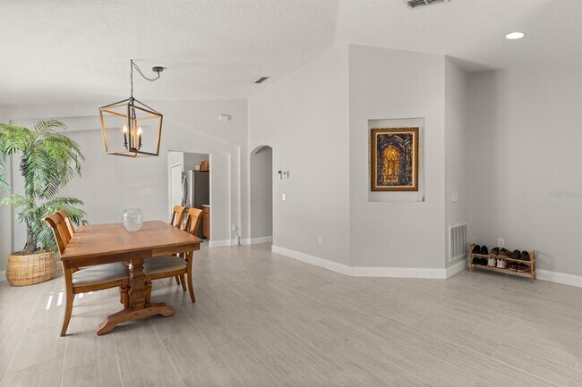 Building Photo - 3050 Mandolin Dr