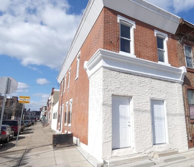 Front of building - 3400 Emerald St