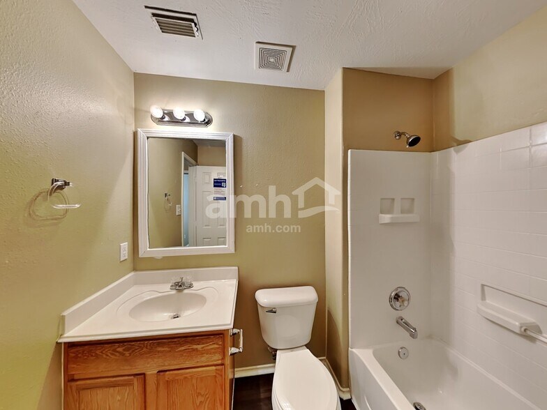 Building Photo - 6815 Baron Gate Ct