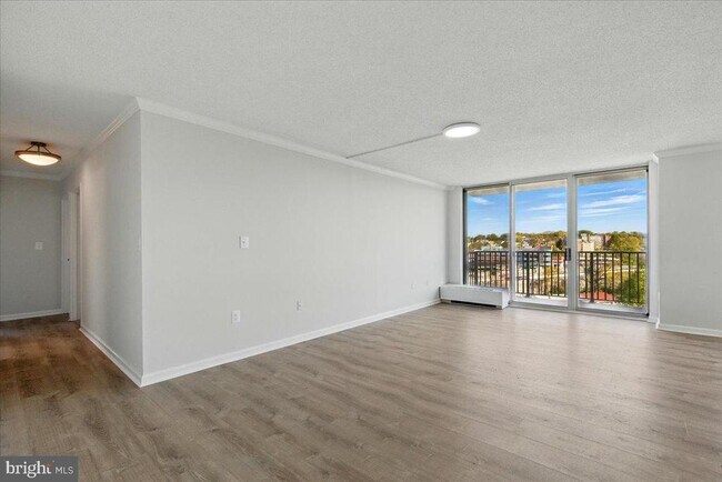 Building Photo - 1225 Martha Custis Dr