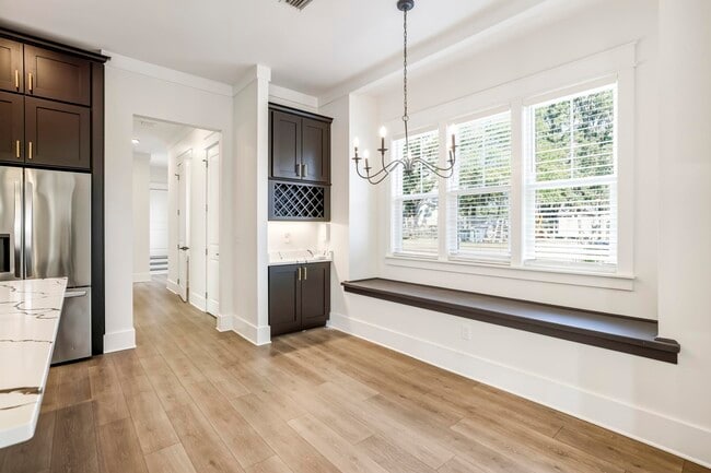 Building Photo - 4056 Biltmore Ave