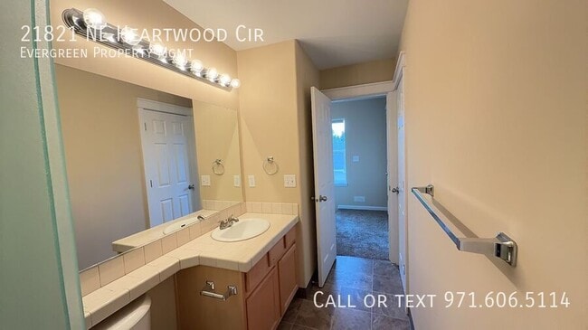 Building Photo - 21821 NE Heartwood Cir