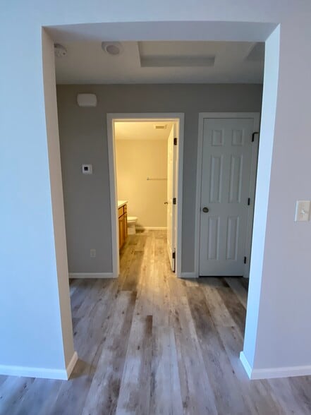 Building Photo - 1551 Gunston Dr