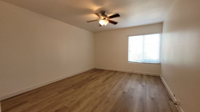 Building Photo - 2 bed 2 bath centrally located in Rancho B...