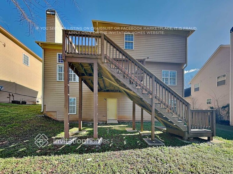 Building Photo - 704 Nightwind Way