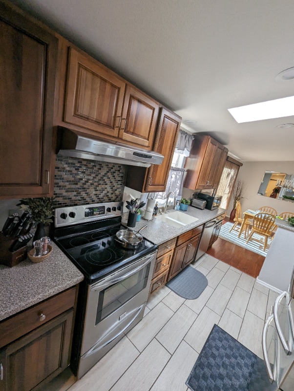 Building Photo - 120 E Camille Dr