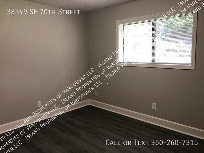 Building Photo - 38349 SE 70th St