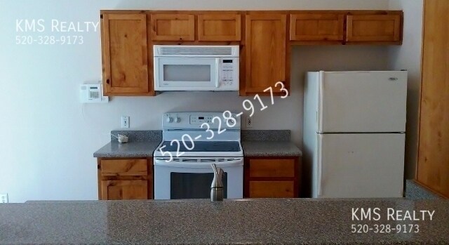 Building Photo - 5654 S Wood Crest Dr
