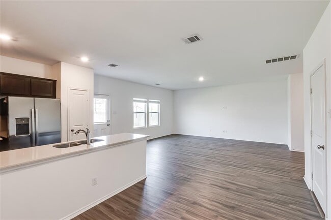 Building Photo - 415 Geode Glen