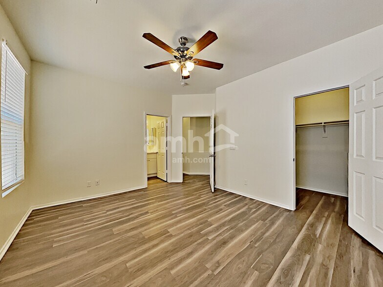 Building Photo - 265 S Summer Meadow St