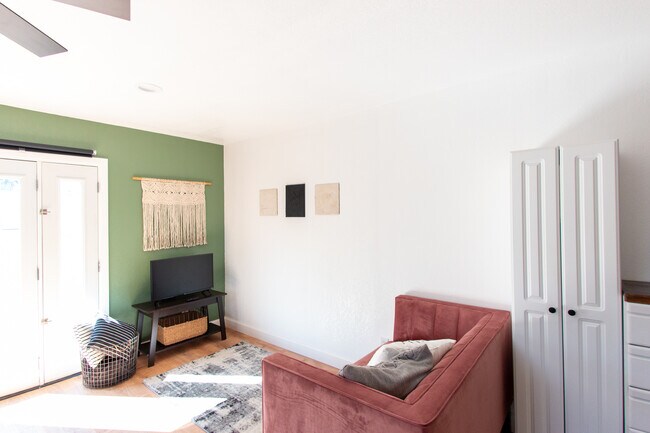 Building Photo - 3390 Cutlas Ct