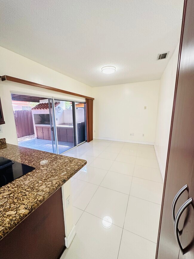 Building Photo - 5773 NW 99th Ave