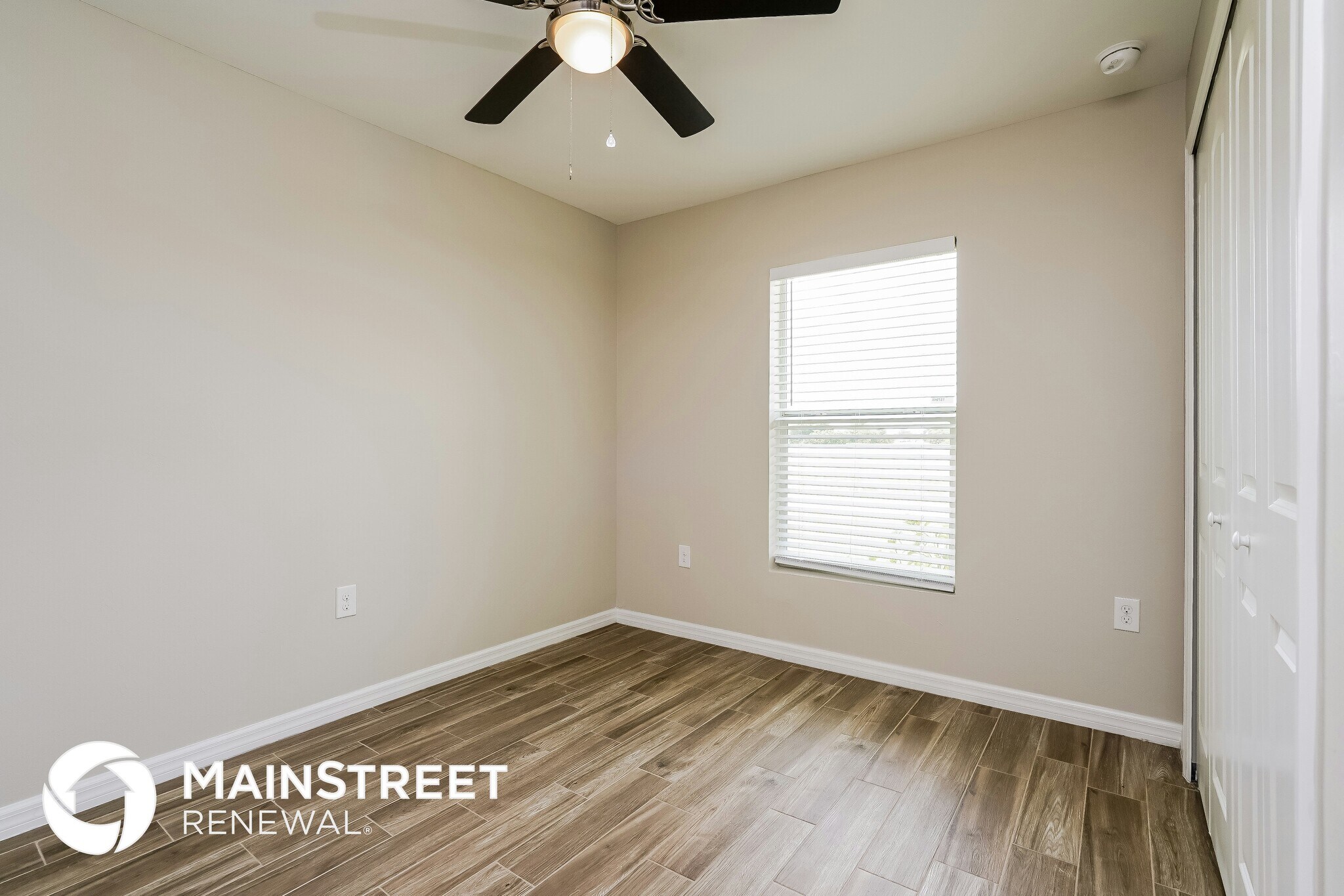 Building Photo - 1221 NE 4th Ave