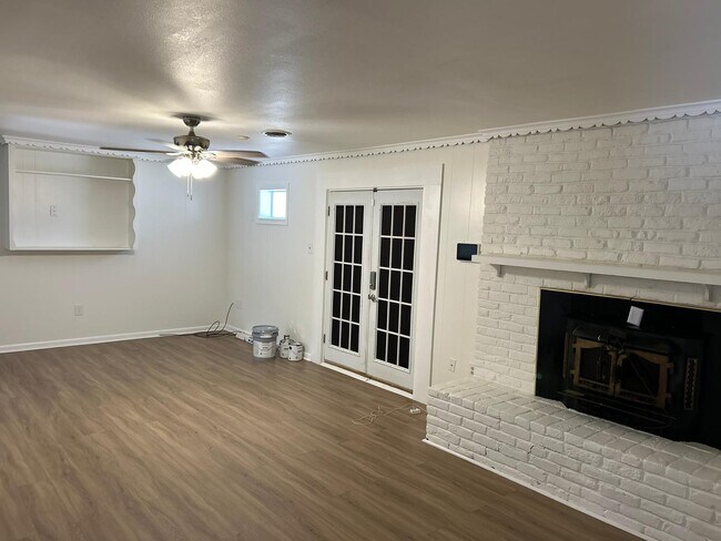 Building Photo - 2900 S Garrett Terrace