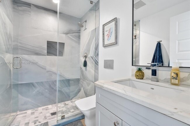 Building Photo - 9636 NE 5th Avenue Rd