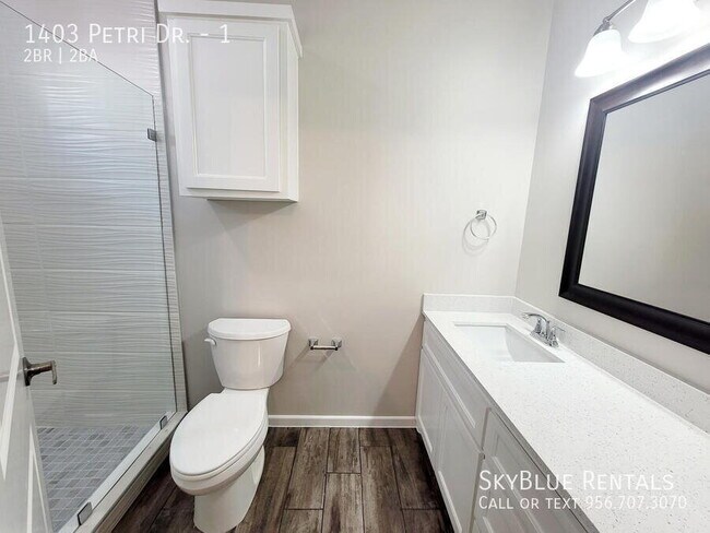 Building Photo - 1403 Petri Dr