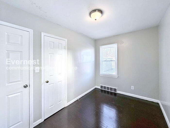 Building Photo - 18559 Mackay St