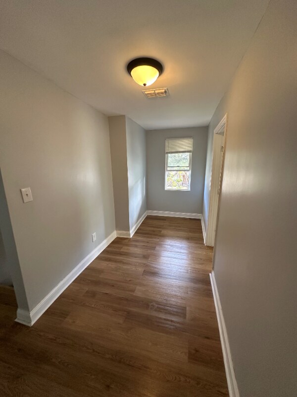 Building Photo - 1717 Mc Quade St