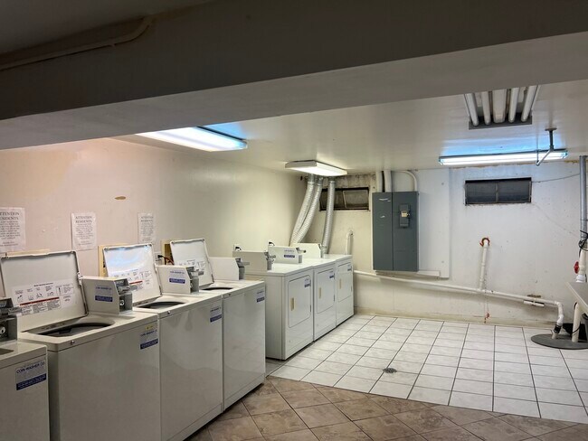 Building Photo - 7425 Brookdale Dr