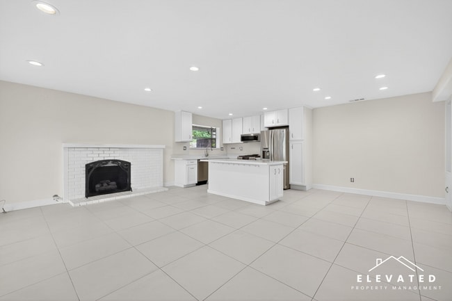 Building Photo - 458 Las Casitas Ct