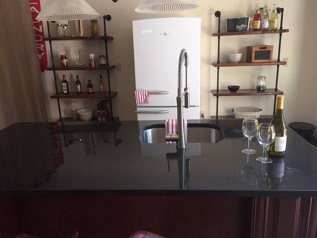 Building Photo - BEAUTIFUL, BRIGHT AND OPEN 1 BED, 1BATH  HOUSE IN HEART OF NOIRTHSIDE- AVAIL NOW!