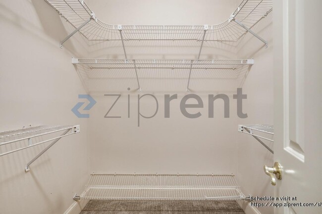 Building Photo - 2862 Clary Hill Dr