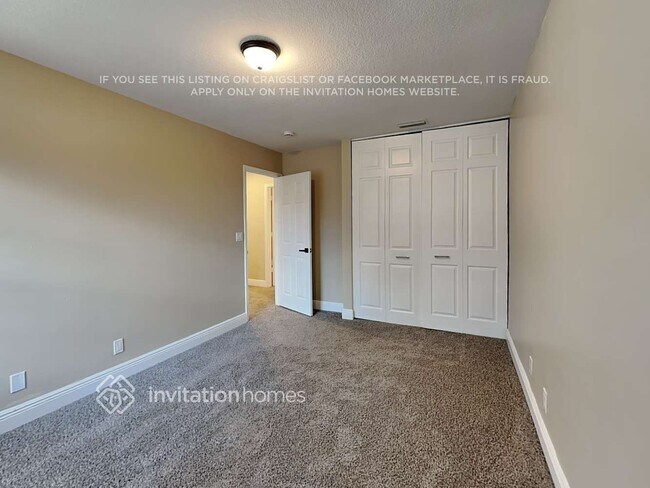 Building Photo - 1240 NW 105th Ave