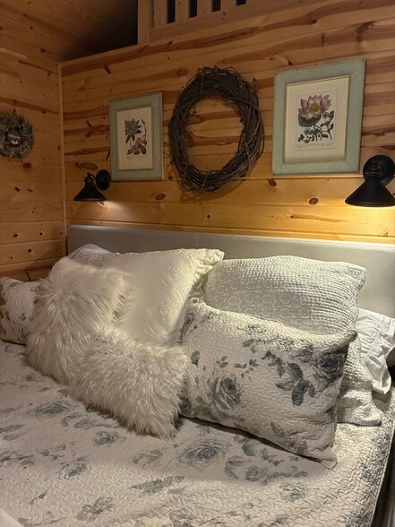 Building Photo - 111 Sunrise Ln