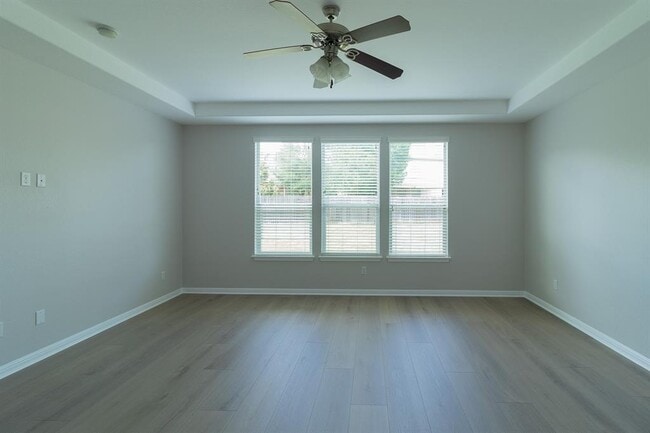 Building Photo - 2102 Monticello Ct