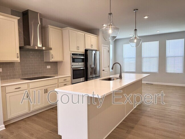Building Photo - 2817 Beacon Bend Xing
