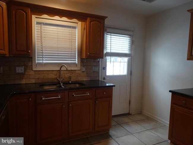 Building Photo - 11400 Nicole Dr