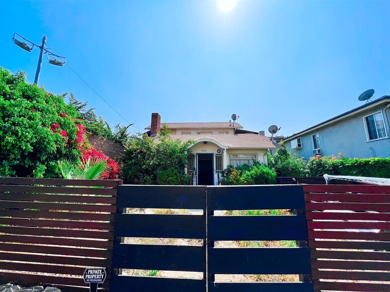 Primary Photo - 1448 N Fuller Ave