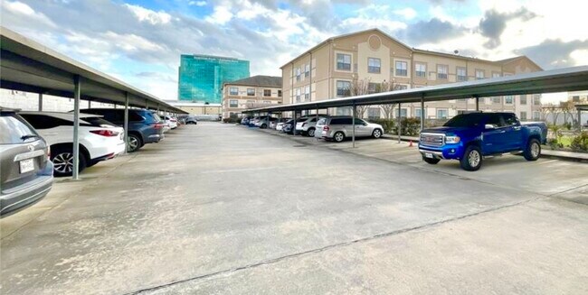 Building Photo - 6633 W Sam Houston Pkwy S