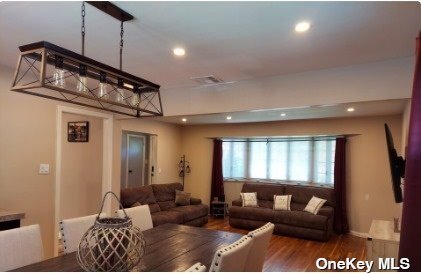 Building Photo - 4647 Merrick Rd