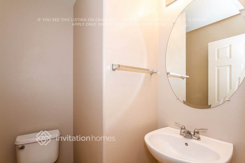 Building Photo - 727 Piercey Ct