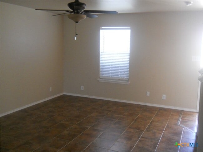 Building Photo - 3103 Swallow Pointe