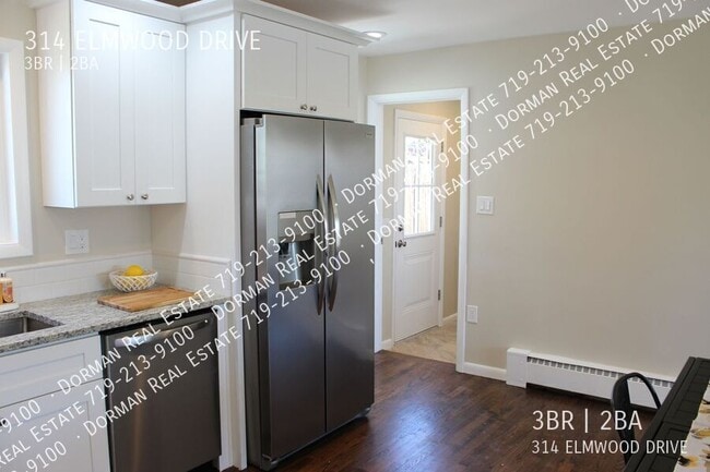 Building Photo - 314 Elmwood Dr