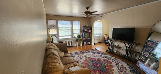 Building Photo - 1429 Martha Washington Dr
