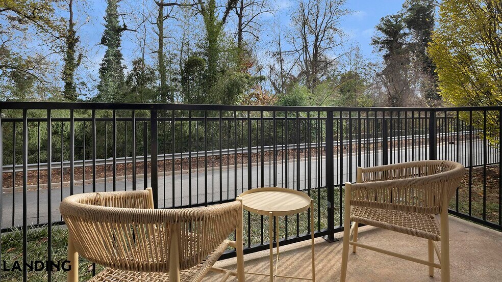 Building Photo - 2550 Blackmon Dr