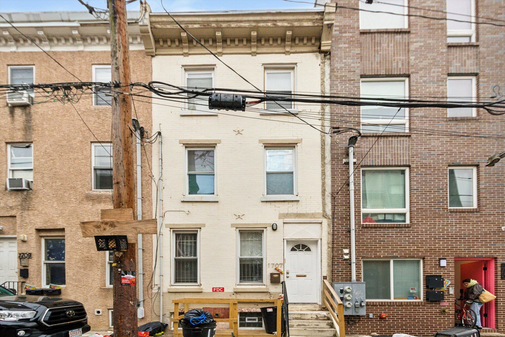 Building Photo - 1707 N Gratz St