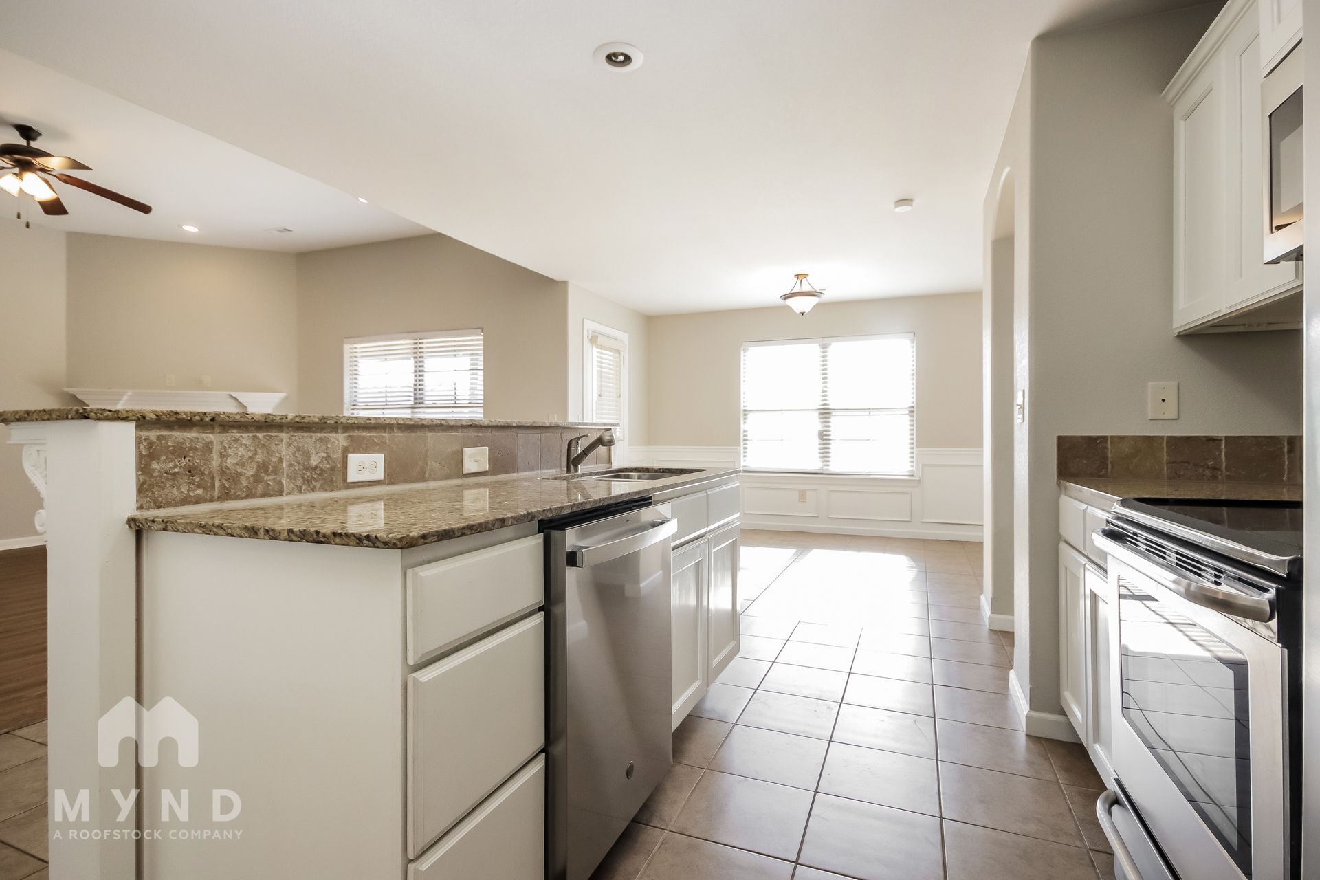 Building Photo - 430 Capri St