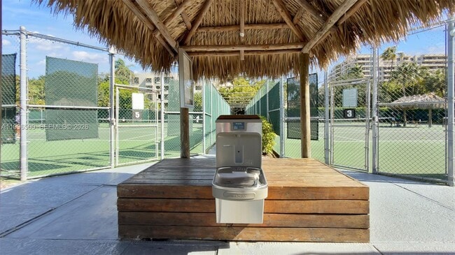 Building Photo - 151 Crandon Blvd