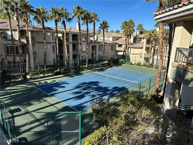Building Photo - 7119 Durango Dr