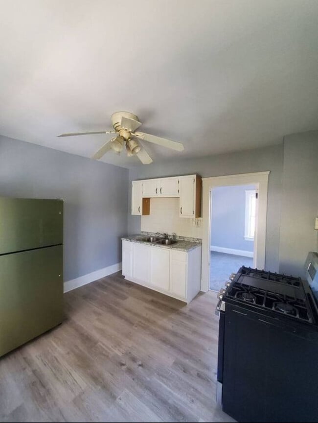 Building Photo - 7126 Camden Ave